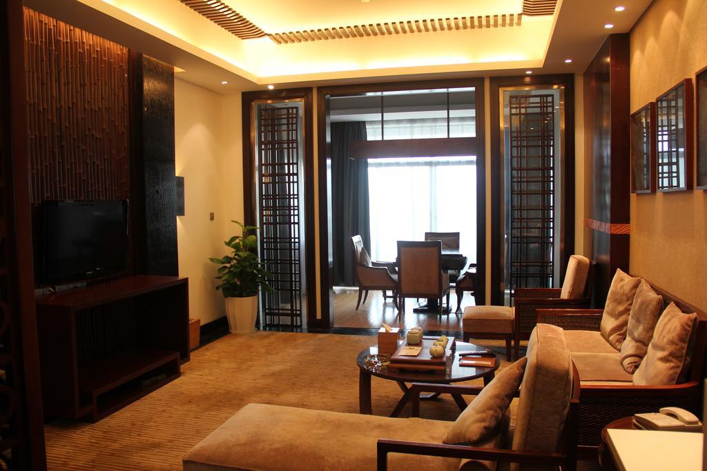 Huanxiu Resort & Spa Суджоу Екстериор снимка